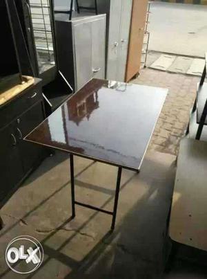 New folding table