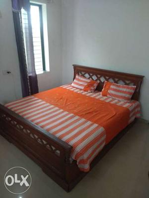 Orange-and-white Striped Bedspread And Pillowcase Set