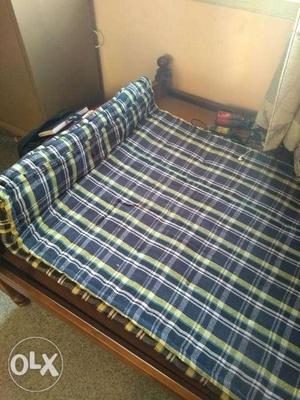 Single bed cotton Mattress / gadda is for sale