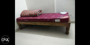 Single cot with kurlon matress