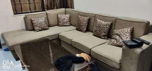Sofa set of 7 seater in gud condition