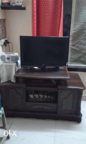 TV cabinet in good condition for immd sale