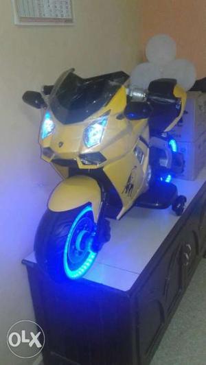 Yellow And Black Sportbike Ride-on Toy