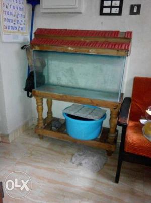 3ft Fish tank with stand and lid.