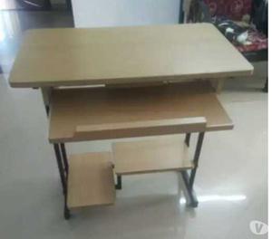 A Computer table on sell in Baner Pune