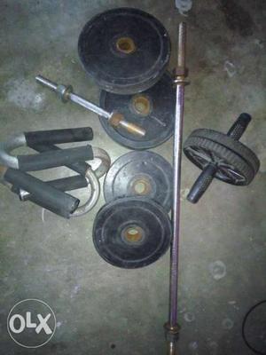 Black And Gray Barbell And Dumbbells