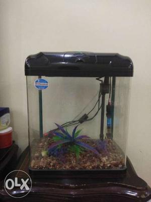 Fish aquarium used for only 1 month excellent