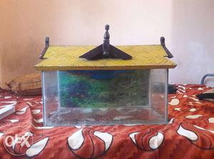 Fosh tank with roof good condition