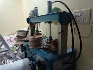 Paper plate machine