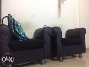2 leather sofa chair nd very gd condition