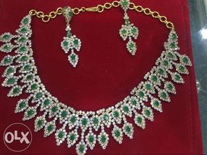 Beautiful emerald necklace.
