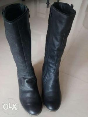 Black Knee length Boots (ECCO) for women.