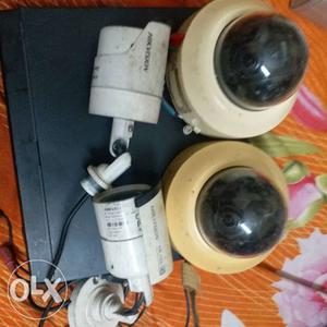 Cctv caneras with 4 cameras with 4 channel dvr