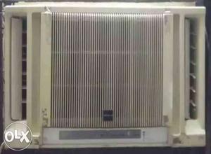 Hitachi 1.5 ton A.C. (Air Conditioner) cooling