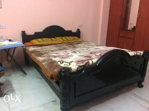 Solid teak wood queen size bed+ 50 kg cotton