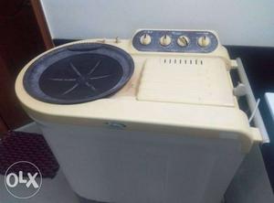 Whirlpool washing machine.. in good working