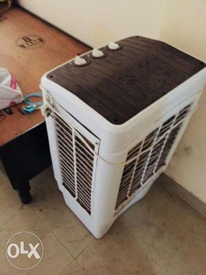 White And Black Portable AC Cooler