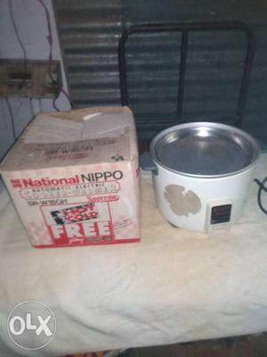 White National Nippo Rice Cooker With Box