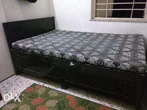 Wooden Bed with Storage 6*5