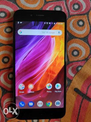10 months old Mi A1 in great condition without