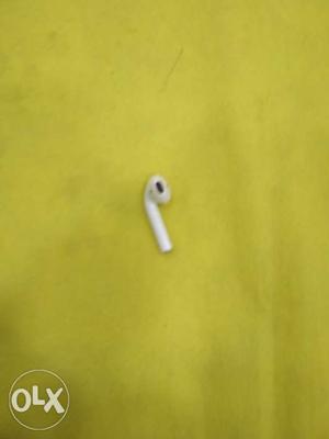 Apple airpods right side used Call kunal taru