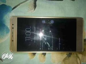 Good condition 4 month old with Bill 3 GB ram 32