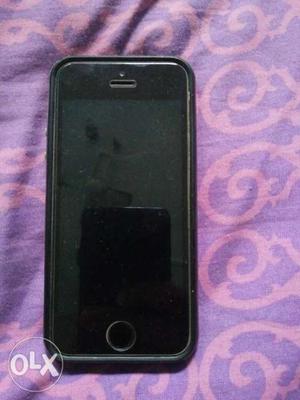 Iphone 5s 16gb with very good condition. No