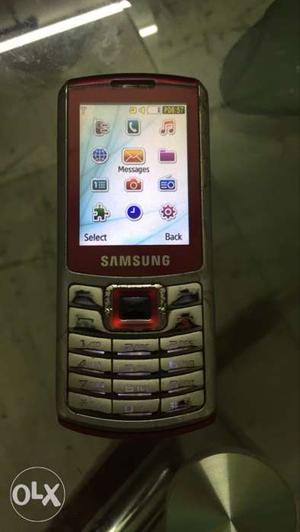 It is old Samsung phone in working condition
