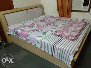 King Size bed with storage and matress going