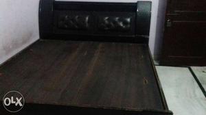 King size 3 years old dewan double bed. very good condition.