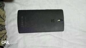 One plus one good condition phone no problem
