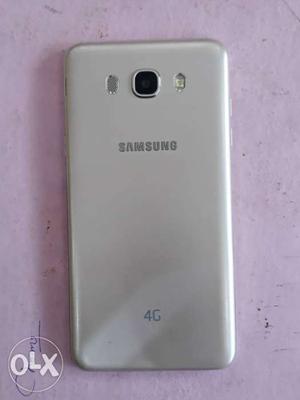 Samsung j7(6) 2gb 16 gb Good condition no screch