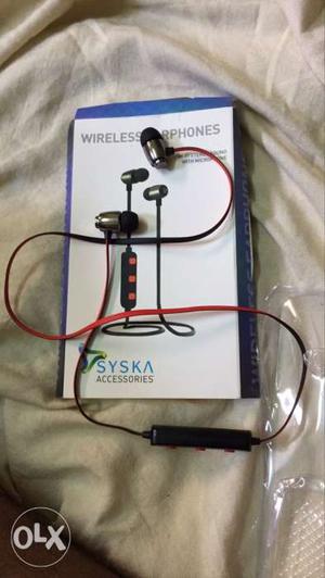Syska Bluetooth earphones. Market price .
