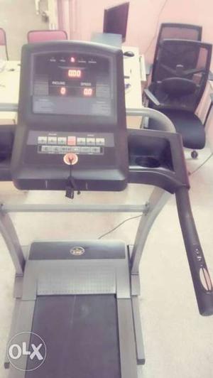 Brand new HBN treadmill, peak speed 5HP, normally