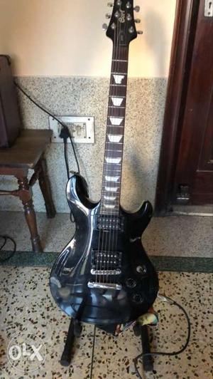 Cort electric guitar with good condition