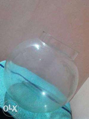 Large clear fish bowl few days used