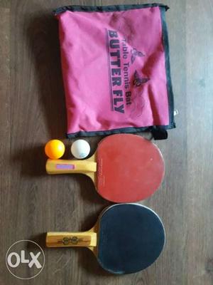 Table tennis bats and 2ball with cover good