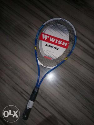 Tennis bat