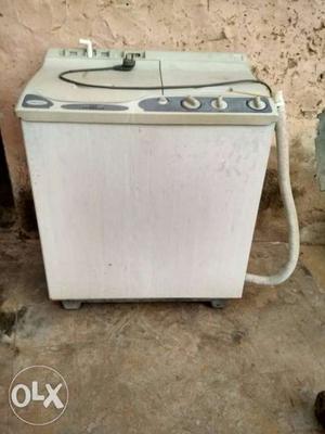 White And Black Electric washing machine without motor