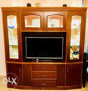 Wooden crockery cabinet. size- 74" width, 72"