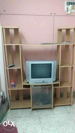 5ft wide × 6ft height TV Stand in very good
