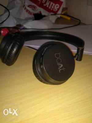 Black Boat Wireless Headphones