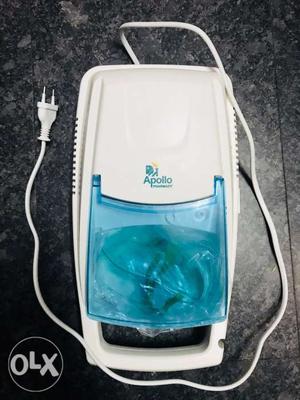 Brand new nebulizer with a unused mask