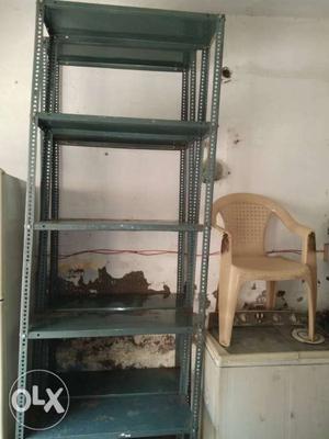 Good condition iron rack for sell call