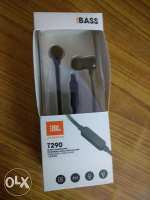 I bought JBL earphone only one day ago 100%