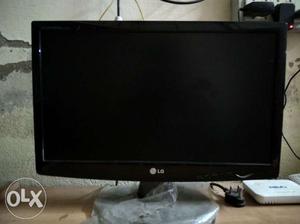 Lg led 19 inch 2 years old in a good condition