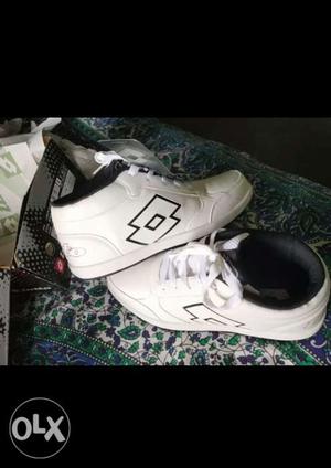 Original White Lotto Brand Sneakers for men, Size
