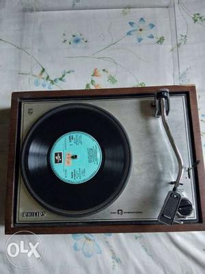 Philips 3 speed record player good condition