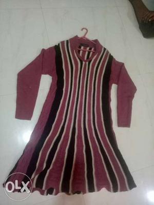 Red And Black Striped Long-sleeved woolen kurti