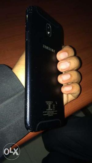 Samsung j7 pro with all accessories not even